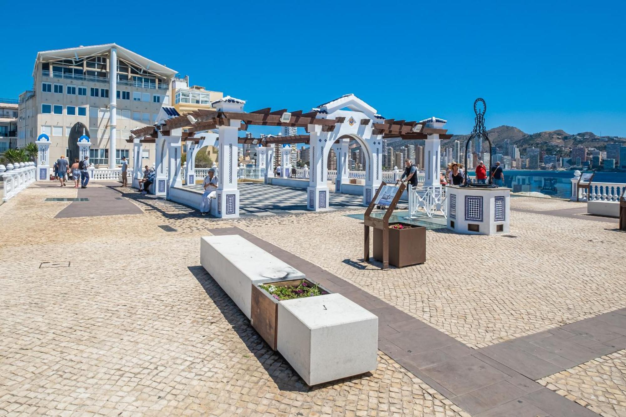 Apartamentos El Castell Benidorm Old-Town Экстерьер фото