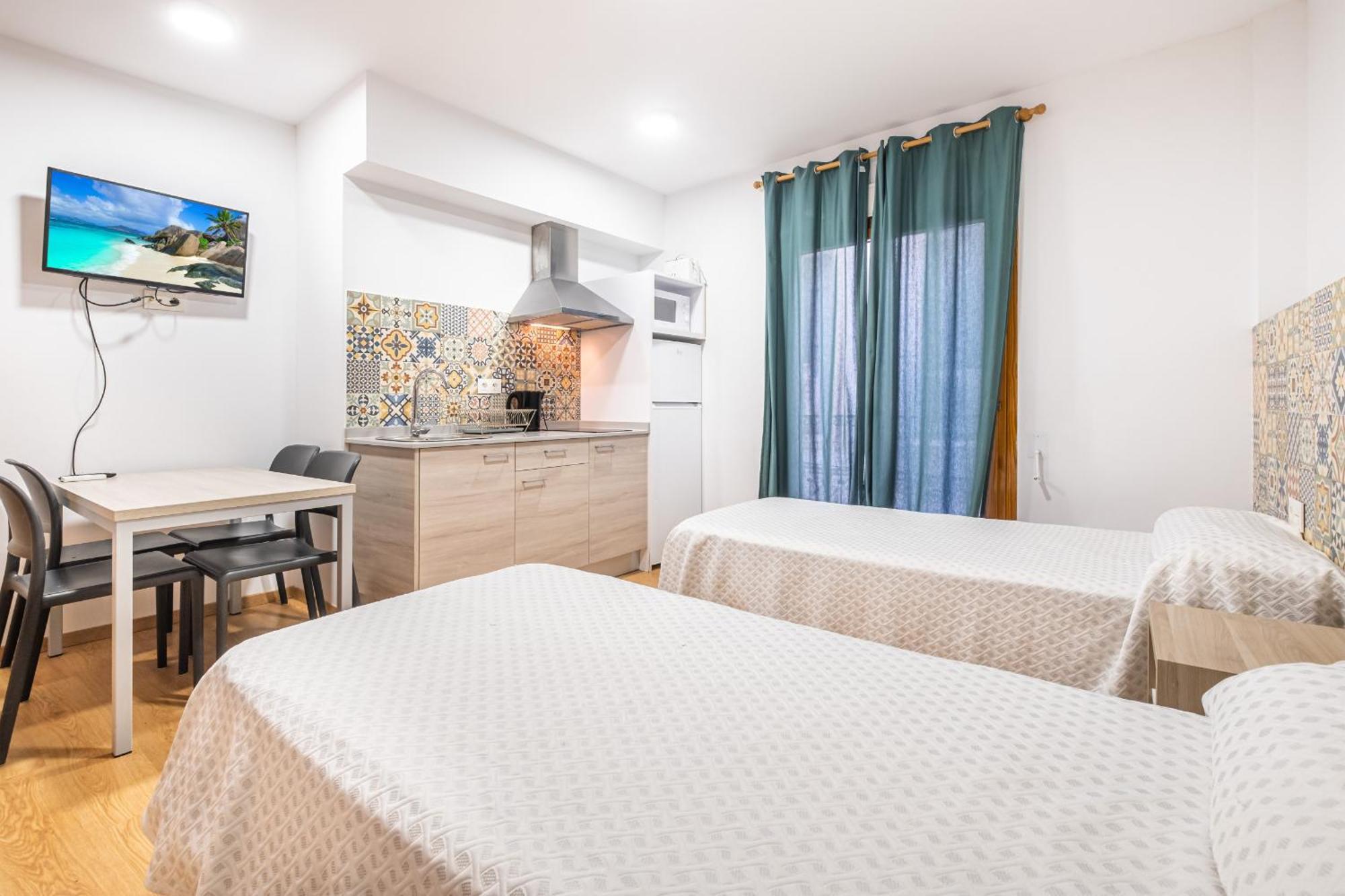 Apartamentos El Castell Benidorm Old-Town Номер фото